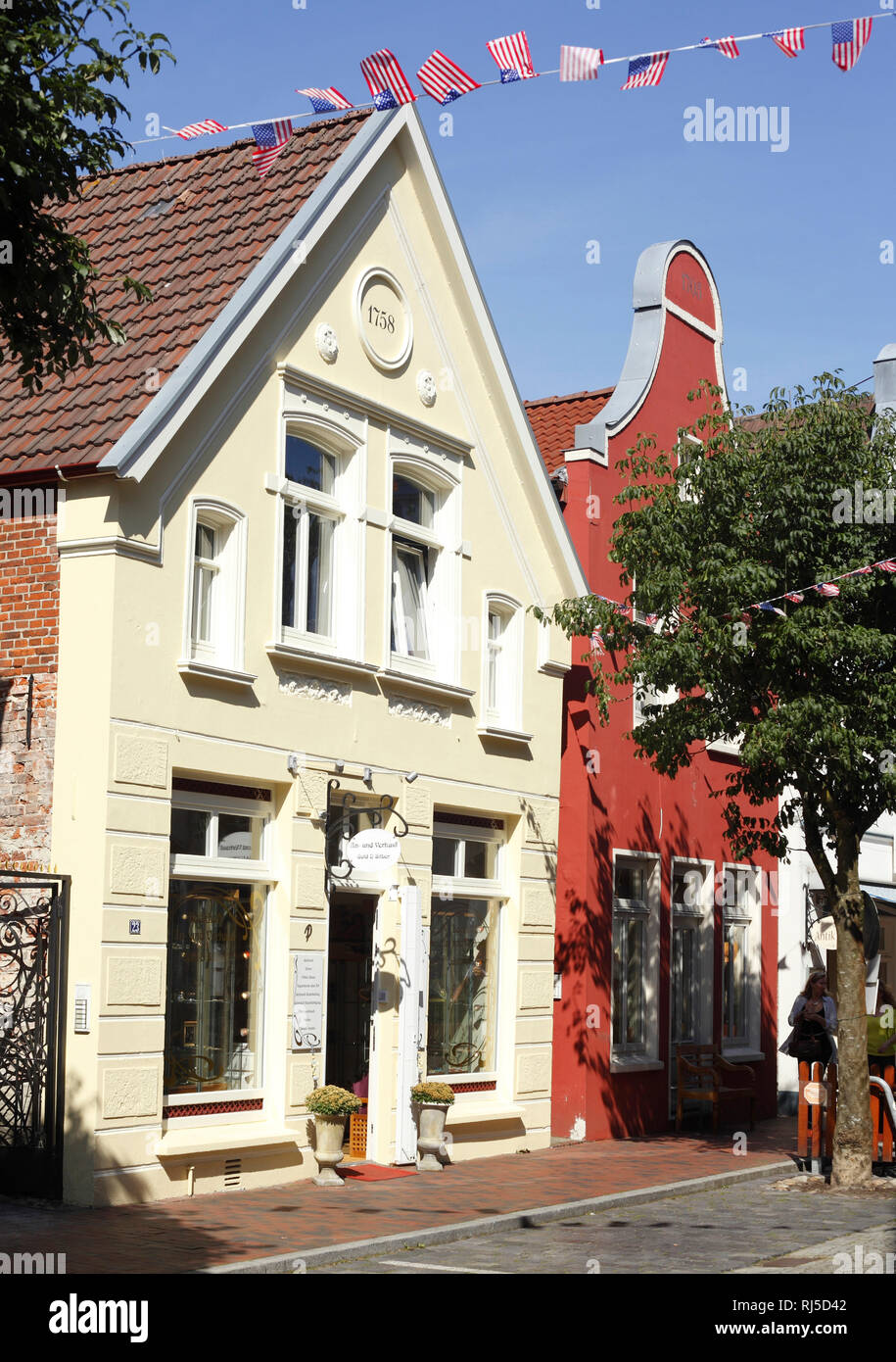 Historische Häuser in der Brunnenstraße,  Leer, Ostfriesland, Niedersachsen, Deutschland, Europa Stock Photo