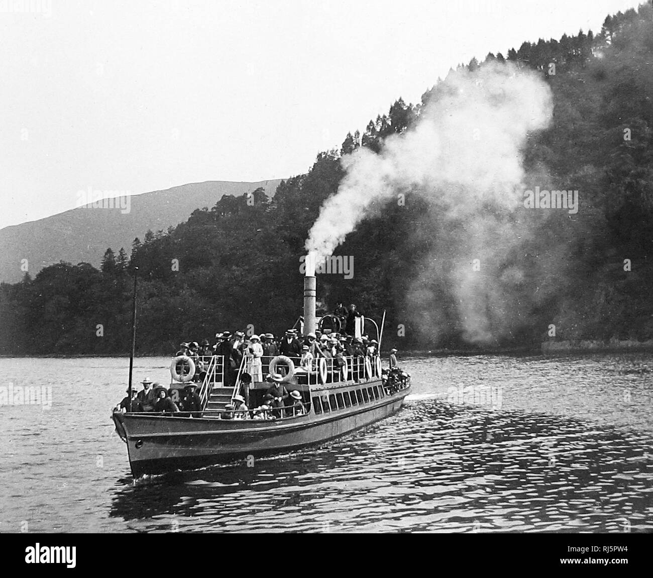 Lake Windermere steamer Stock Photo Alamy