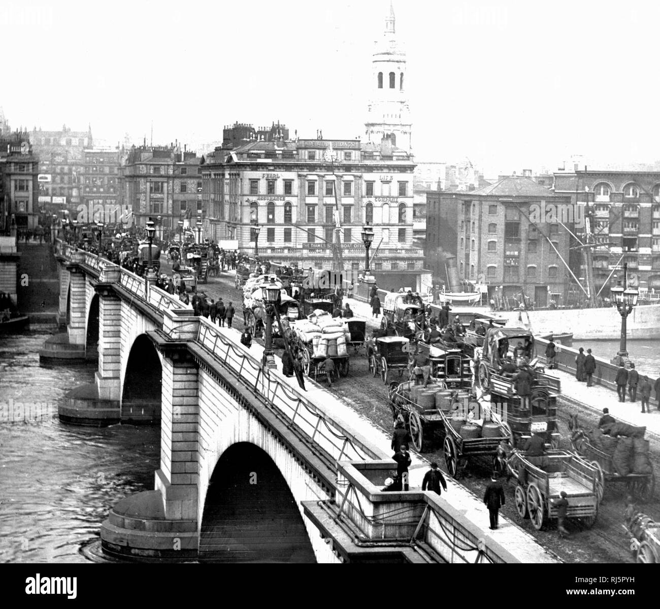River Thames, London Bridge Stock Photo - Alamy