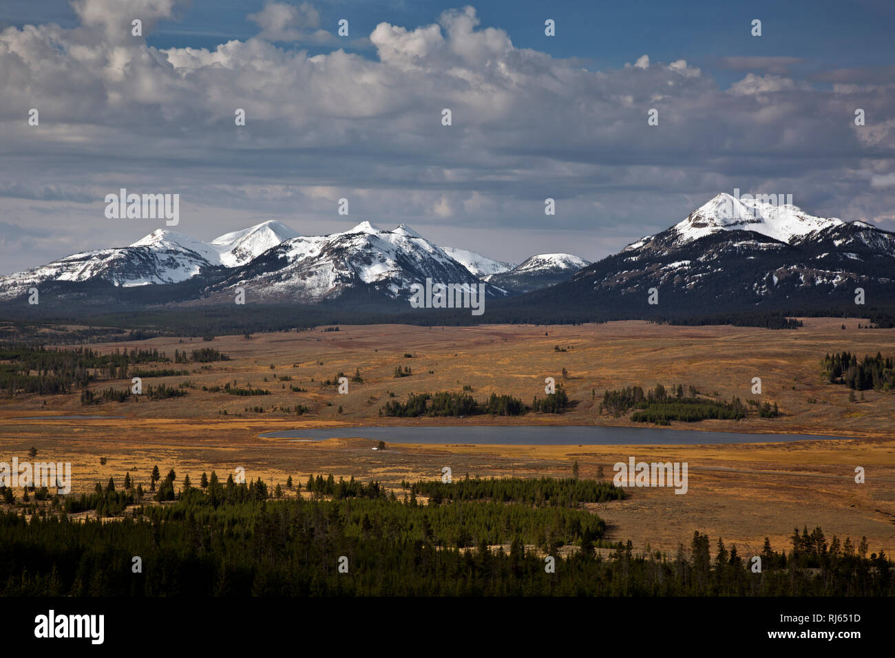 Swan Lake Flats Yellowstone Map Swan Road High Resolution Stock Photography And Images - Alamy