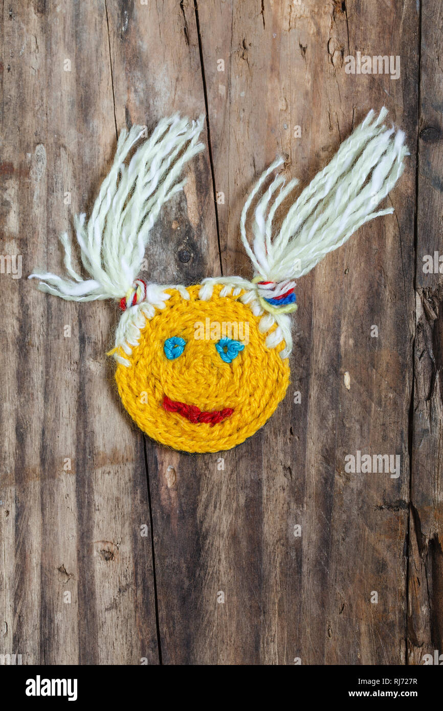 Buntes Smiley aus Wolle Stock Photo