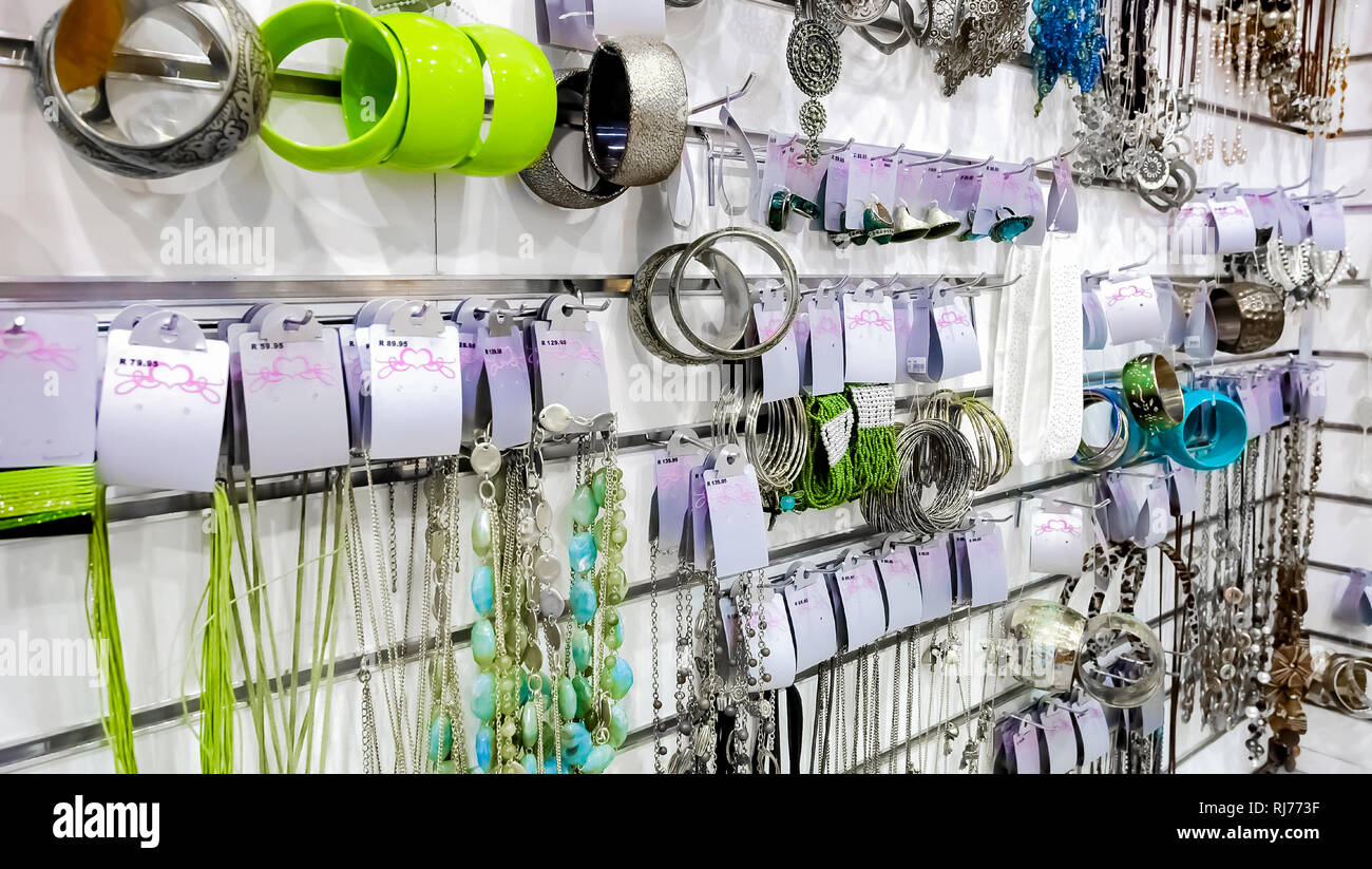 Jade Jewellery Shop High Resolution Stock Photography and Images Alamy