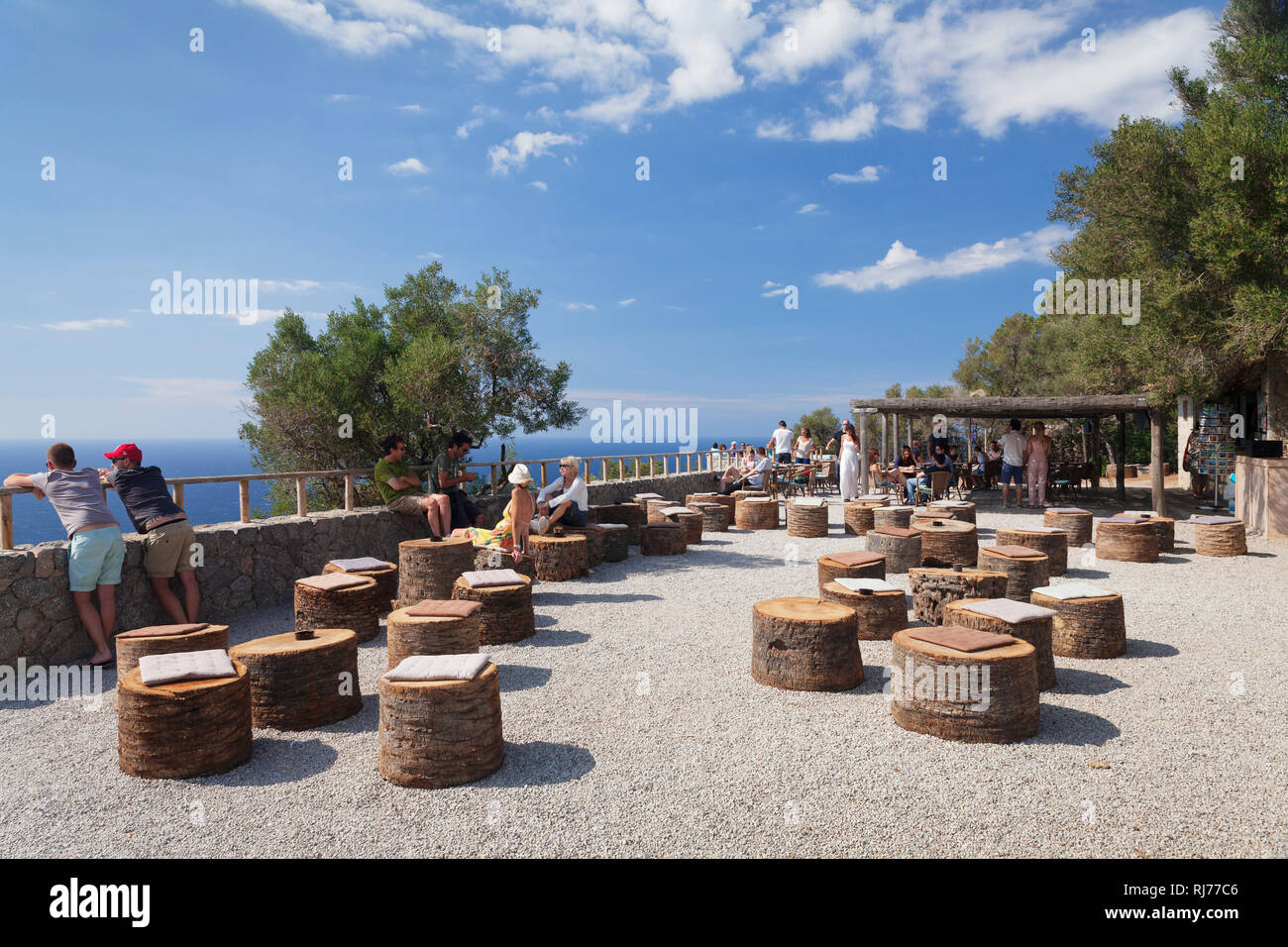 Cafe, Bar am Landsitz Son Marroig, Deia, Sierra de Tramuntana, Mallorca, Balearen, Spanien Stock Photo