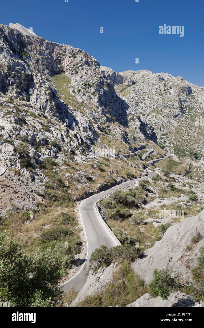 Serpentinenstraße zur Cala de Sa Calobra, Serra de Tramuntana, Mallorca, Balearen, Spanien Stock Photo
