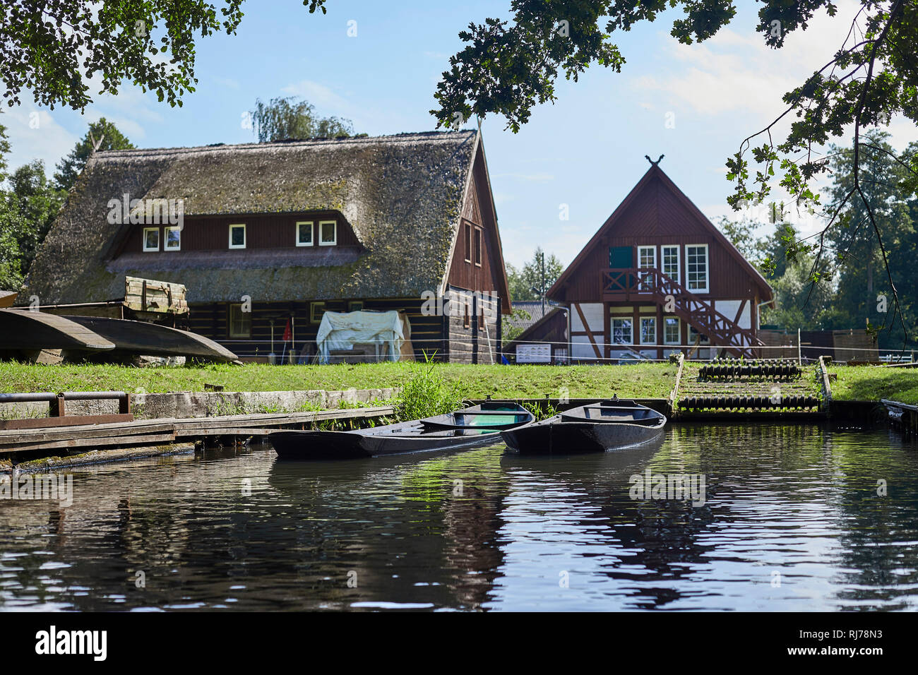 Haus Am Kanal Im Spreewald Stock Photo 234959119 Alamy