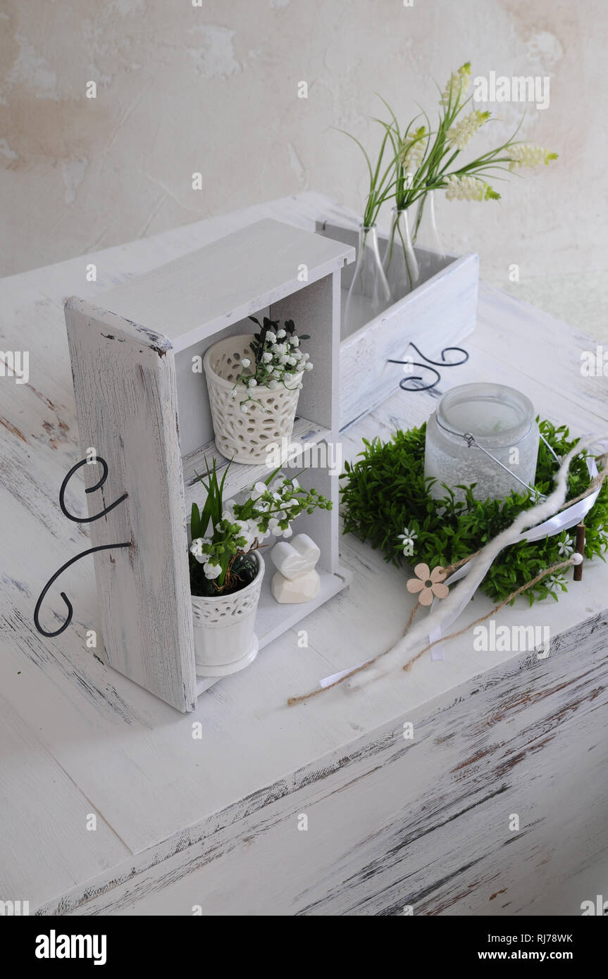 Schublade umfunktioniert als Deko, Shabby Chic Stock Photo - Alamy