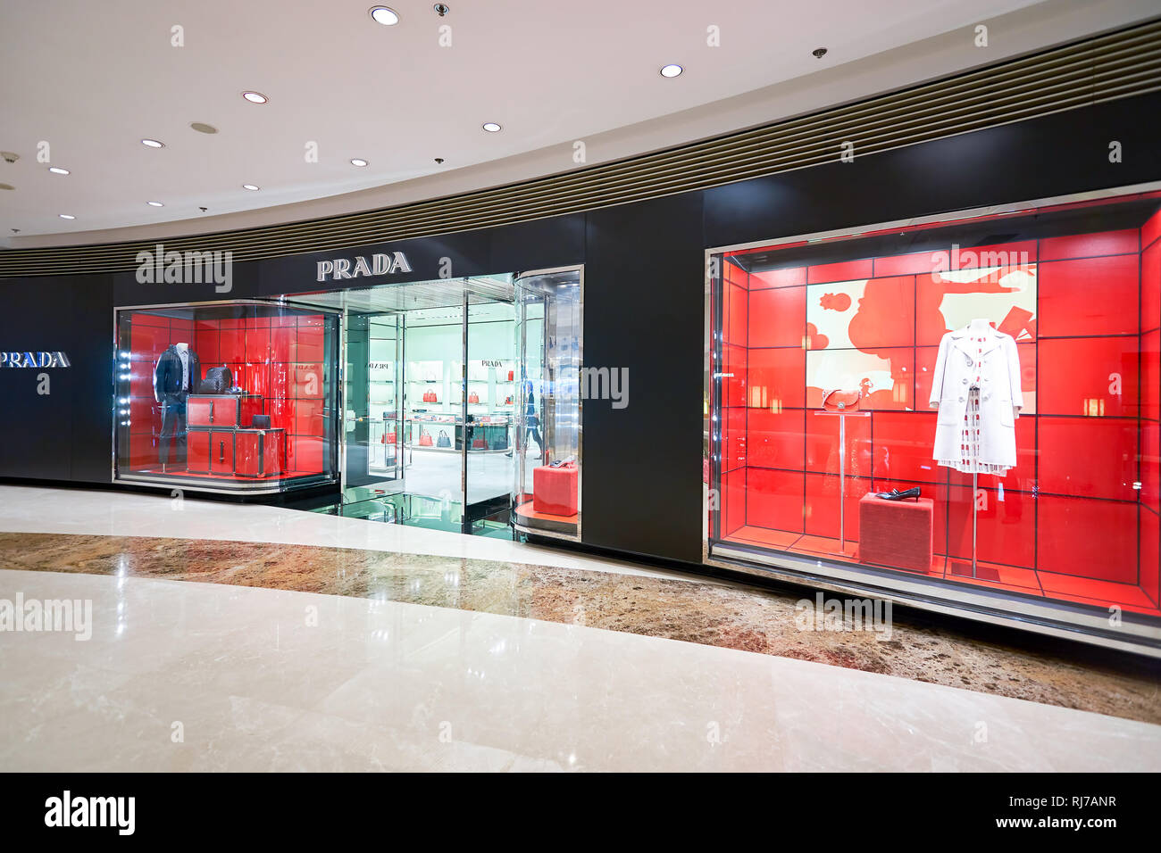 HONG KONG - JANUARY 27, 2016: shopwindow of Prada store. Prada S.p.A. is an  Italian luxury fashion house, founded in 1913 by Mario Prada Stock Photo -  Alamy