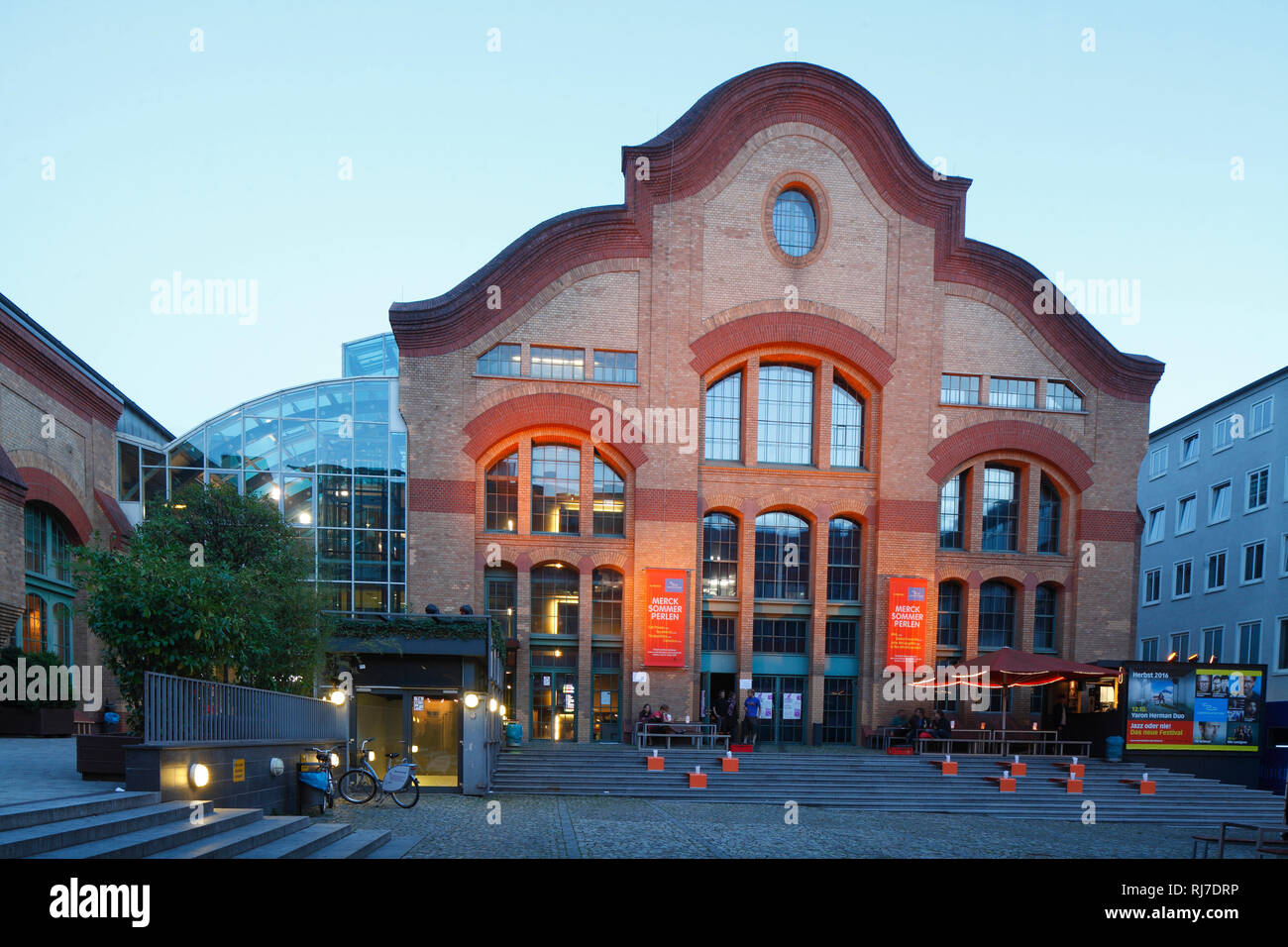 Historische Centralstation, Veranstaltungshalle, Abenddämmerung, Darmstadt, Hessen, Deutschland, Europa Stock Photo