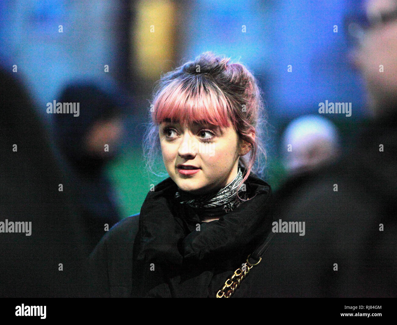 St Andrews Fife, Scotland, UK. 5th Feb, 2019. Maisie Williams, promoting her new social networking app for young artists, with students from St Andrews University, before appearing at the universitys Younger Hall, Tuesday 5th of February 2019, St Andrews Fife, Scotland, UK Credit: Derek Allan/Alamy Live News Stock Photo