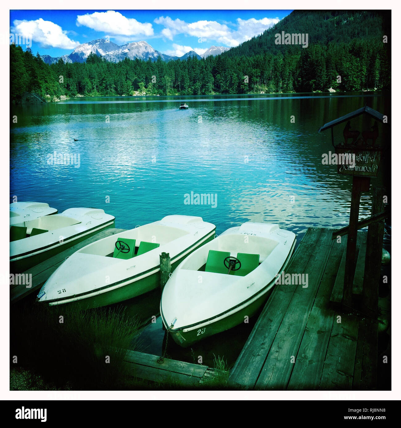 Bootsverleih an einem See Stock Photo