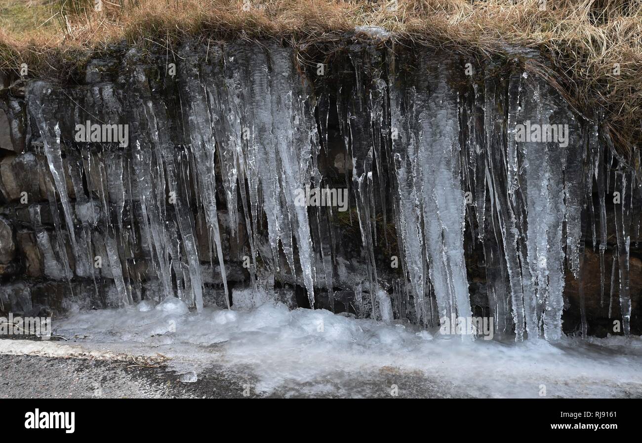 Due to the freezing weather the river peris which runs down Llanberis pass and the other water fall has frozen. Monday 26th February 2018. Stock Photo