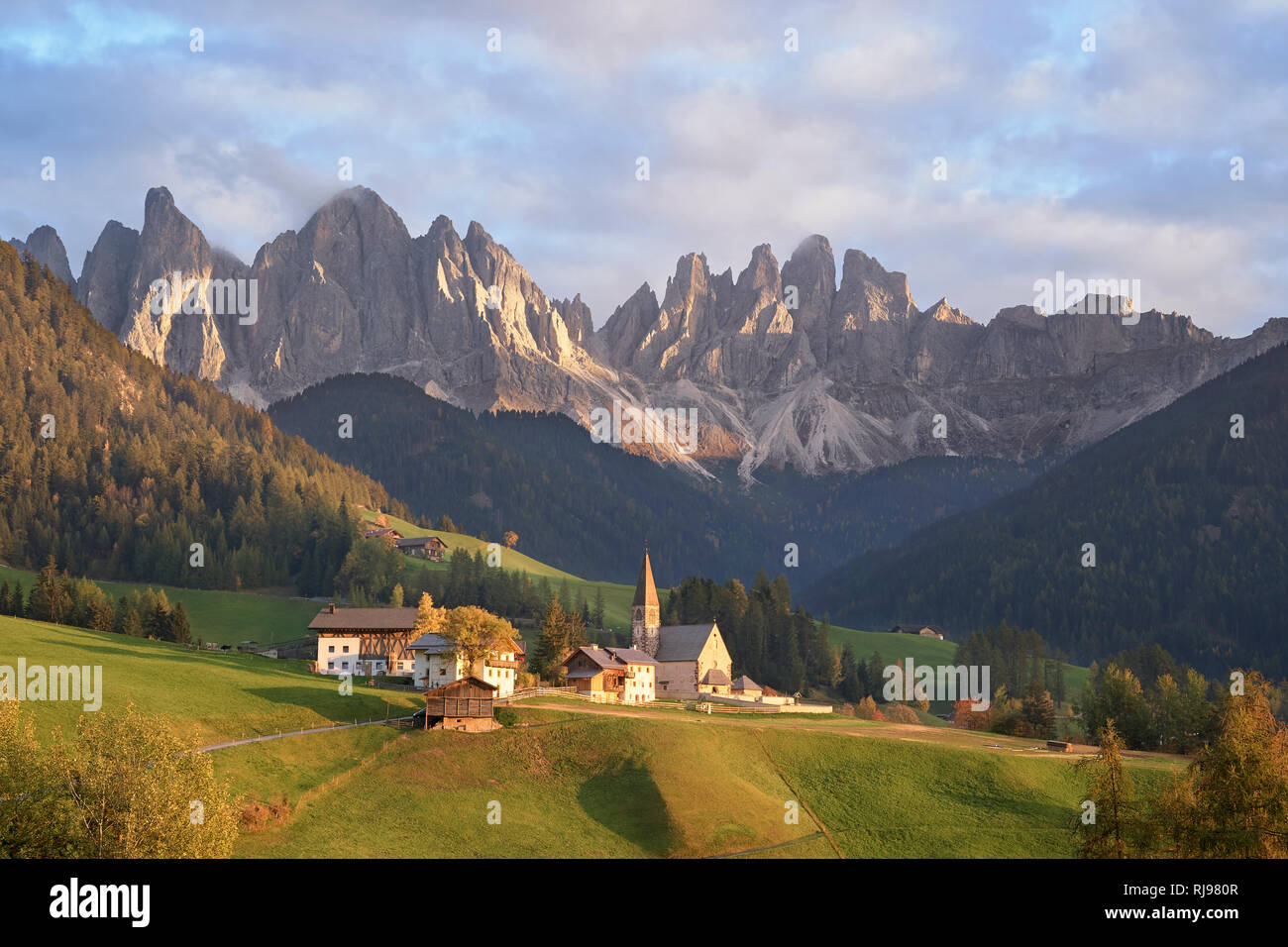 Autumn view of Santa Maddalena or St Magdalena Church, Val di Funes, Dolomites, South Tyrol, Italy Stock Photo