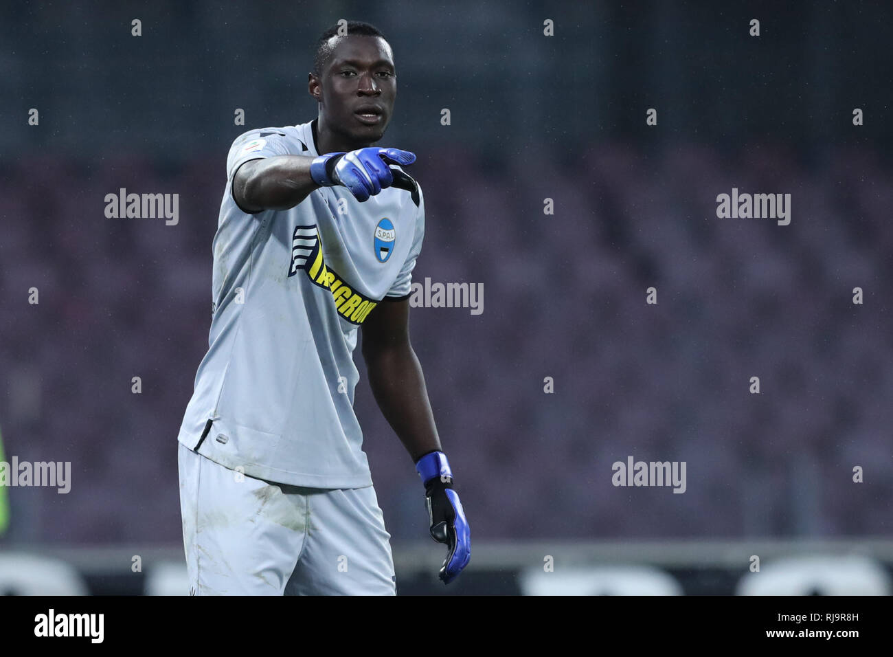 Alfred Gomis of SPAL reacts during the Serie A 2018/2019 football match between SSC Napoli  and Spal at stadio San Paolo, Napoli, December 22, 2018    Stock Photo