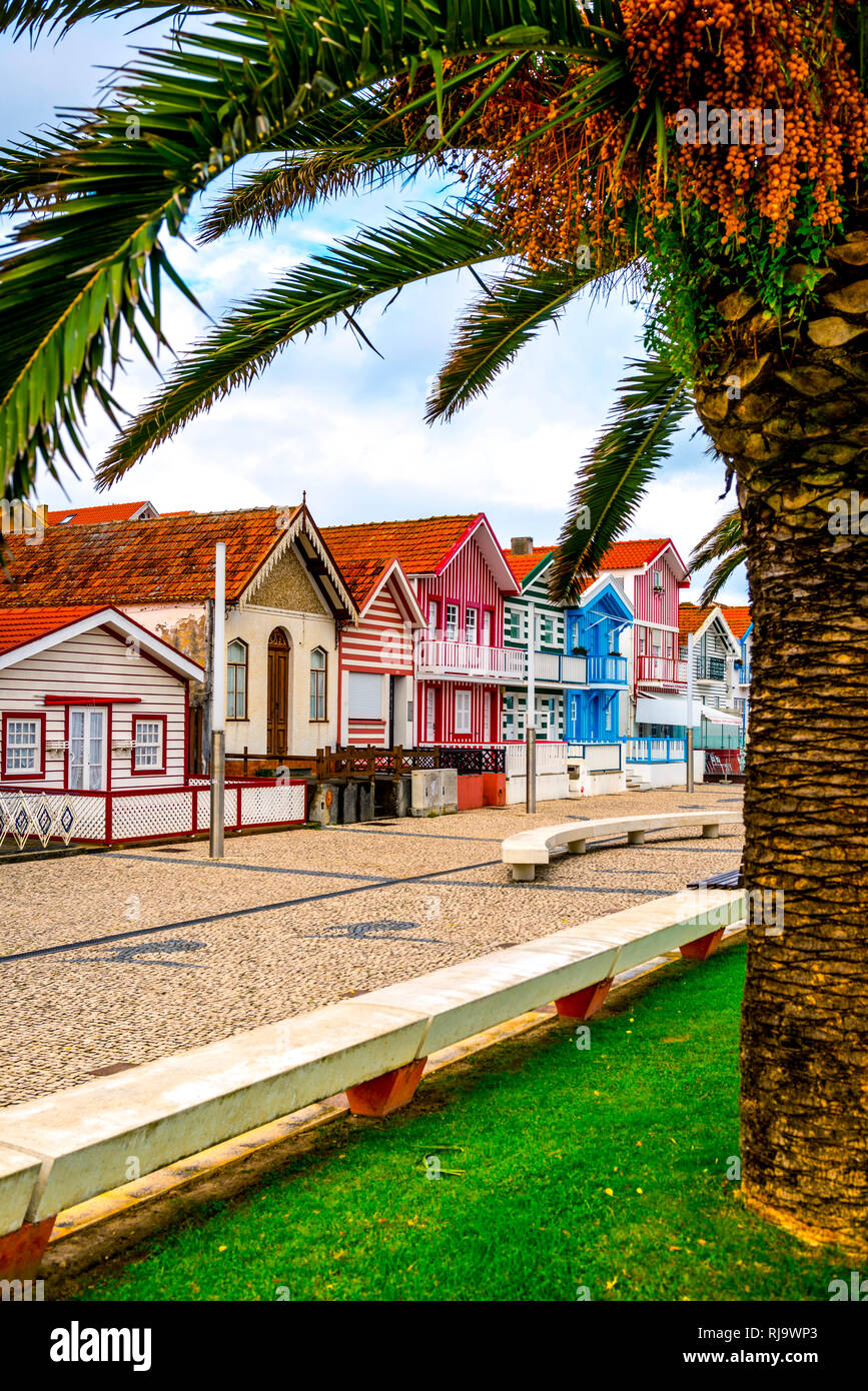Europa, Portugal, Aveiro, Costa Nova, bunte Häuser Stock Photo