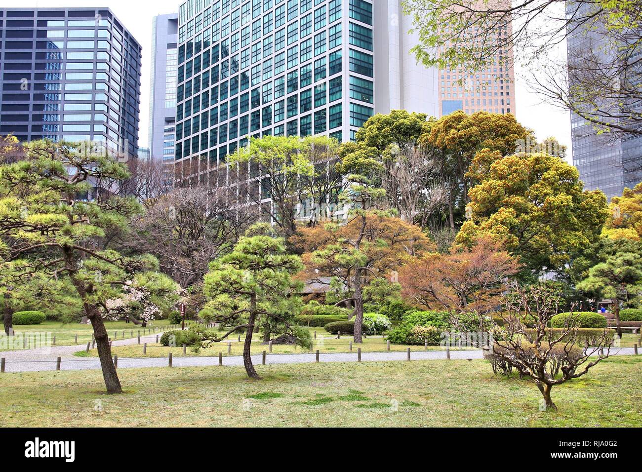 Tokyo Japan Famous Hamarikyu Gardens Park In Chuo District Stock Photo Alamy Tokyo Japan Famous Hamarikyu Gardens Park In Chuo District Stock Photo Alamy