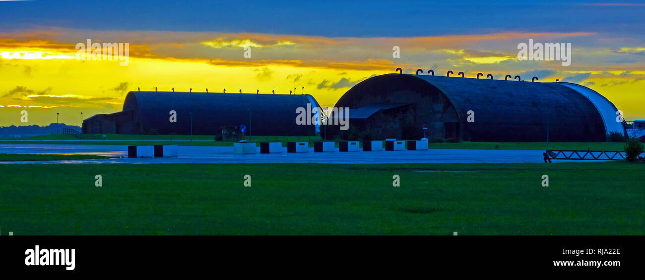 Disused hard stand for fighter jet aircraft at Upper Heyford. Stock Photo