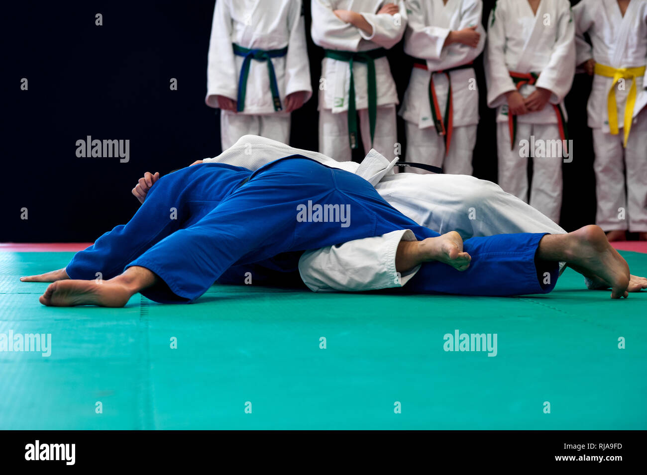 Judo fight hires stock photography and images Alamy