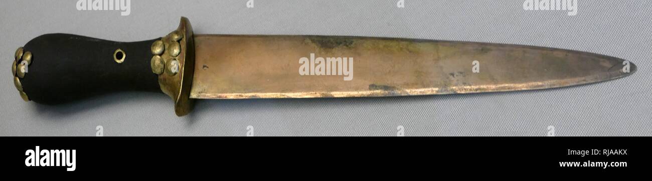 Replica of a dagger with gold blade and embossed handle. Egyptian 3rd Dynasty, 2500 BC Stock Photo
