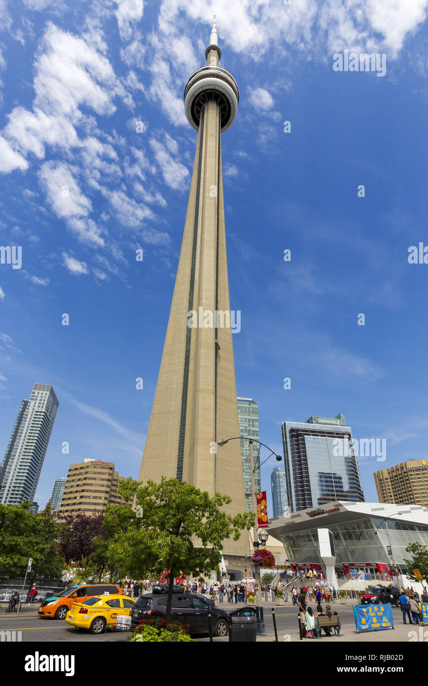 CN Tower, Wahrzeichen von Toronto, Großstadt im Süden von Kanada, Nordamerika Stock Photo