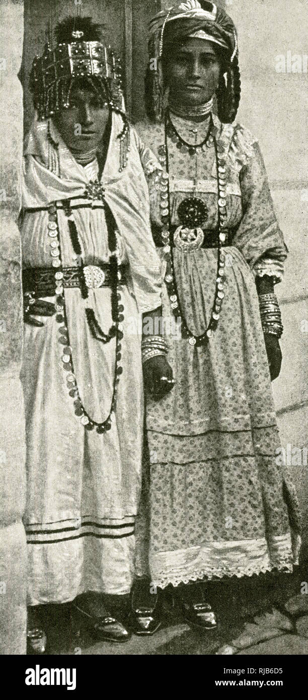 Two dancing women from south of Biskra, Algeria, North Africa. Stock Photo
