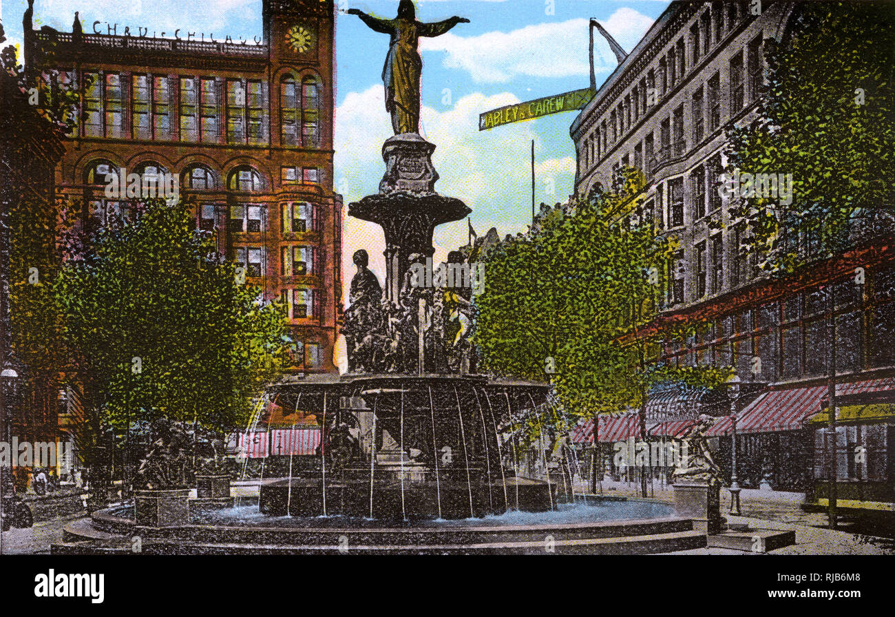 Cincinnati, Ohio, USA Fountain Square Stock Photo Alamy