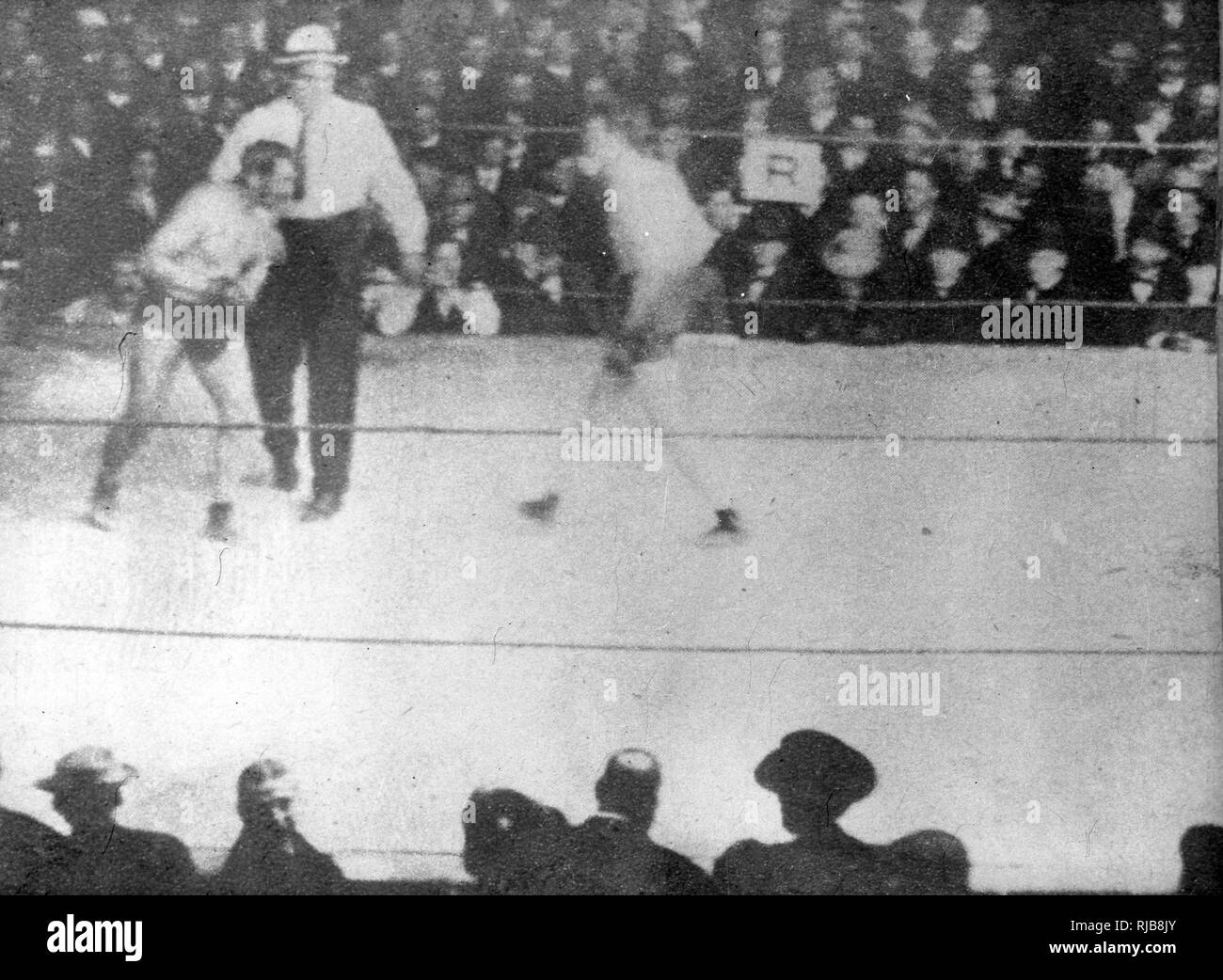 Boxing match, Burns v O'Brien, Los Angeles, USA Stock Photo