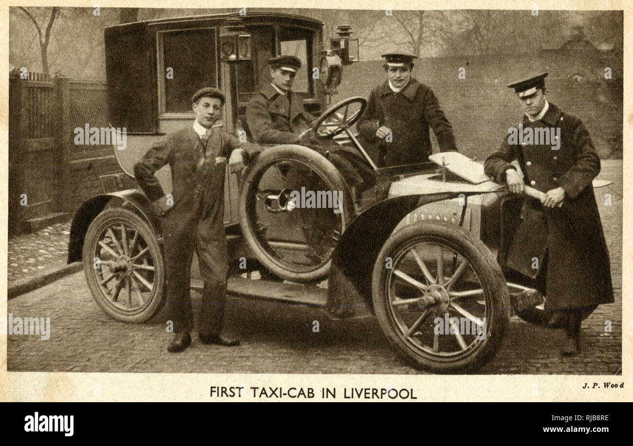 First motorised taxi cab in Liverpool 1906 Stock Photo