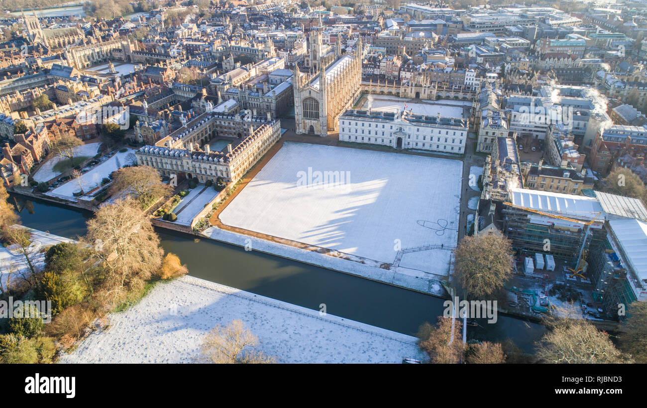 King's College Cambridge in the snow Stock Photo Alamy