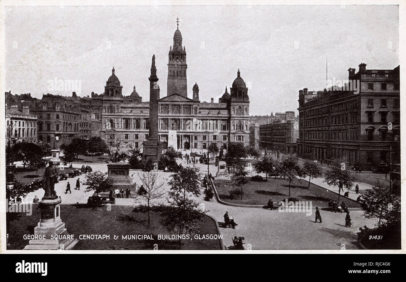 Glasgow - George Square, Cenotaph and Municipal Buildings Stock Photo
