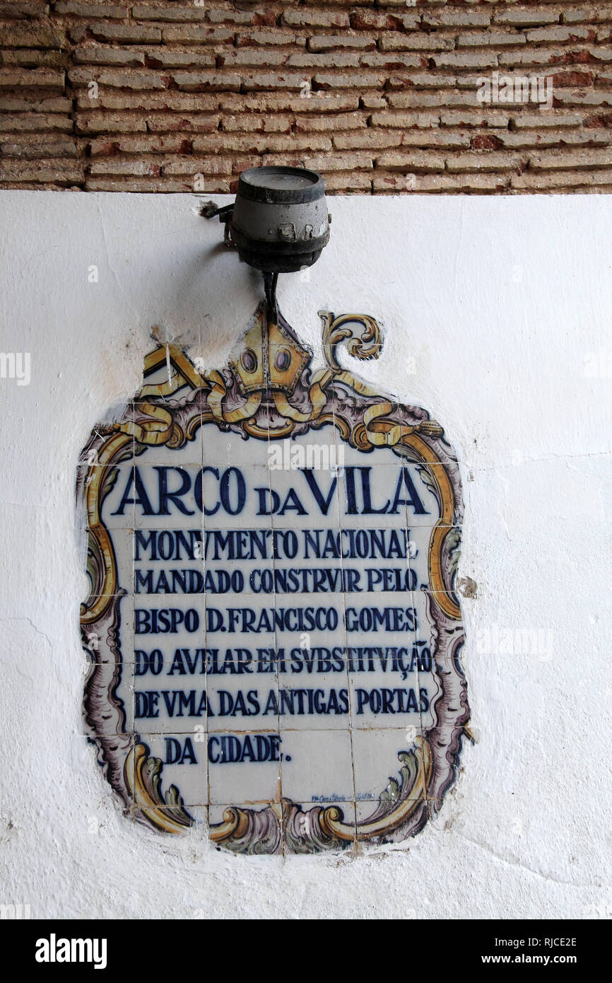 Arco da Vila sign in Faro Stock Photo