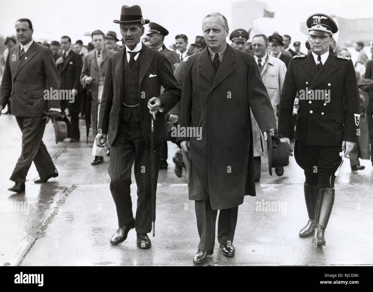 Neville Chamberlain - von Ribbentrop - Munich Conference Stock Photo