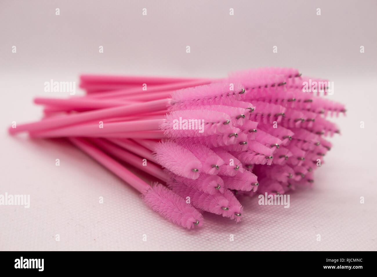 Materials for eyelash extension. Brushes, accessories for eyelash