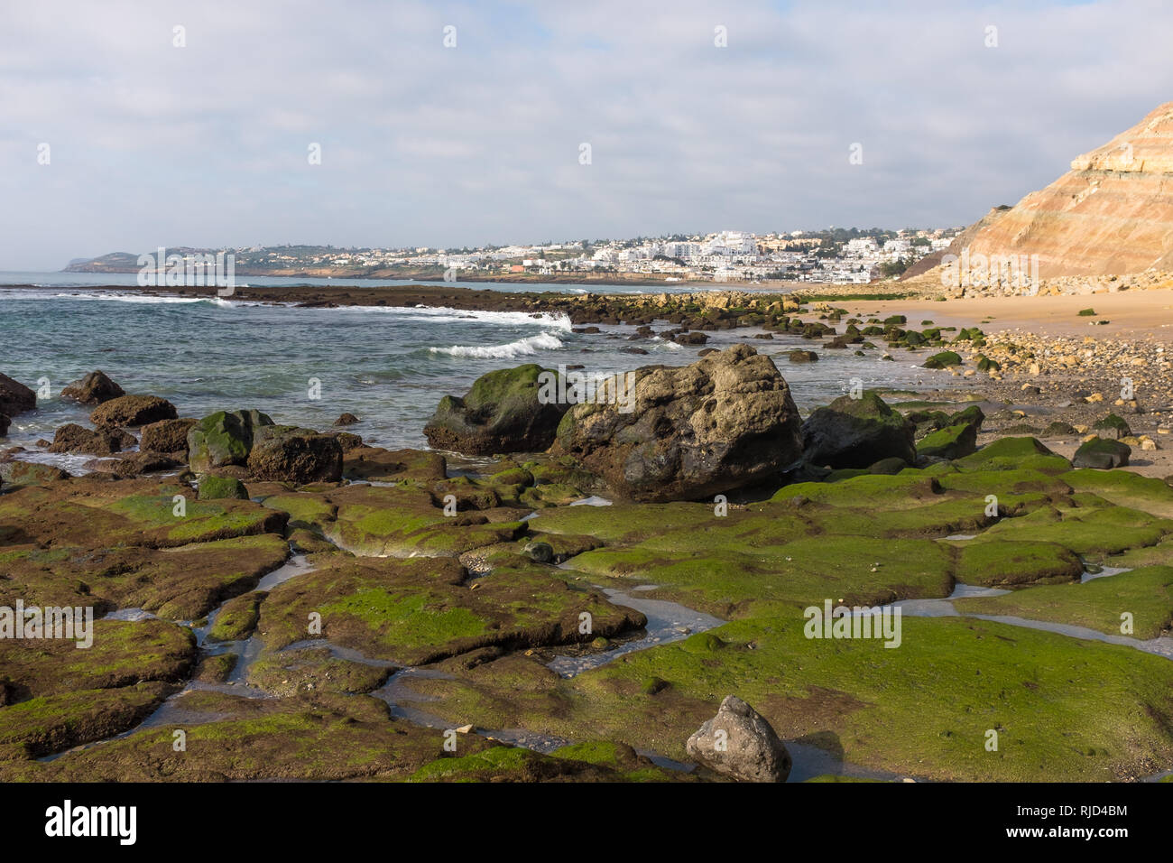 Low tide in Praia da Luz (Lagos, Algarve, Portugal) Stock Photo