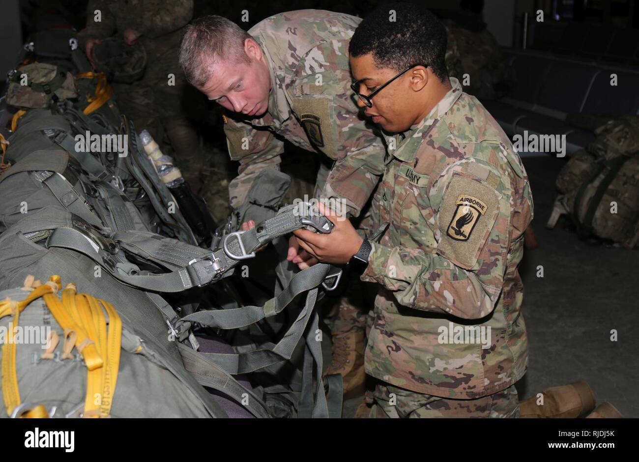 319th Airborne Field Artillery Regiment Stock Photos & 319th Airborne