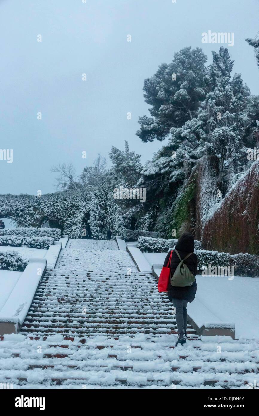 Genoa, Italy, 23th January, 2019. woman. Snow in Genoa, Italy. Federico