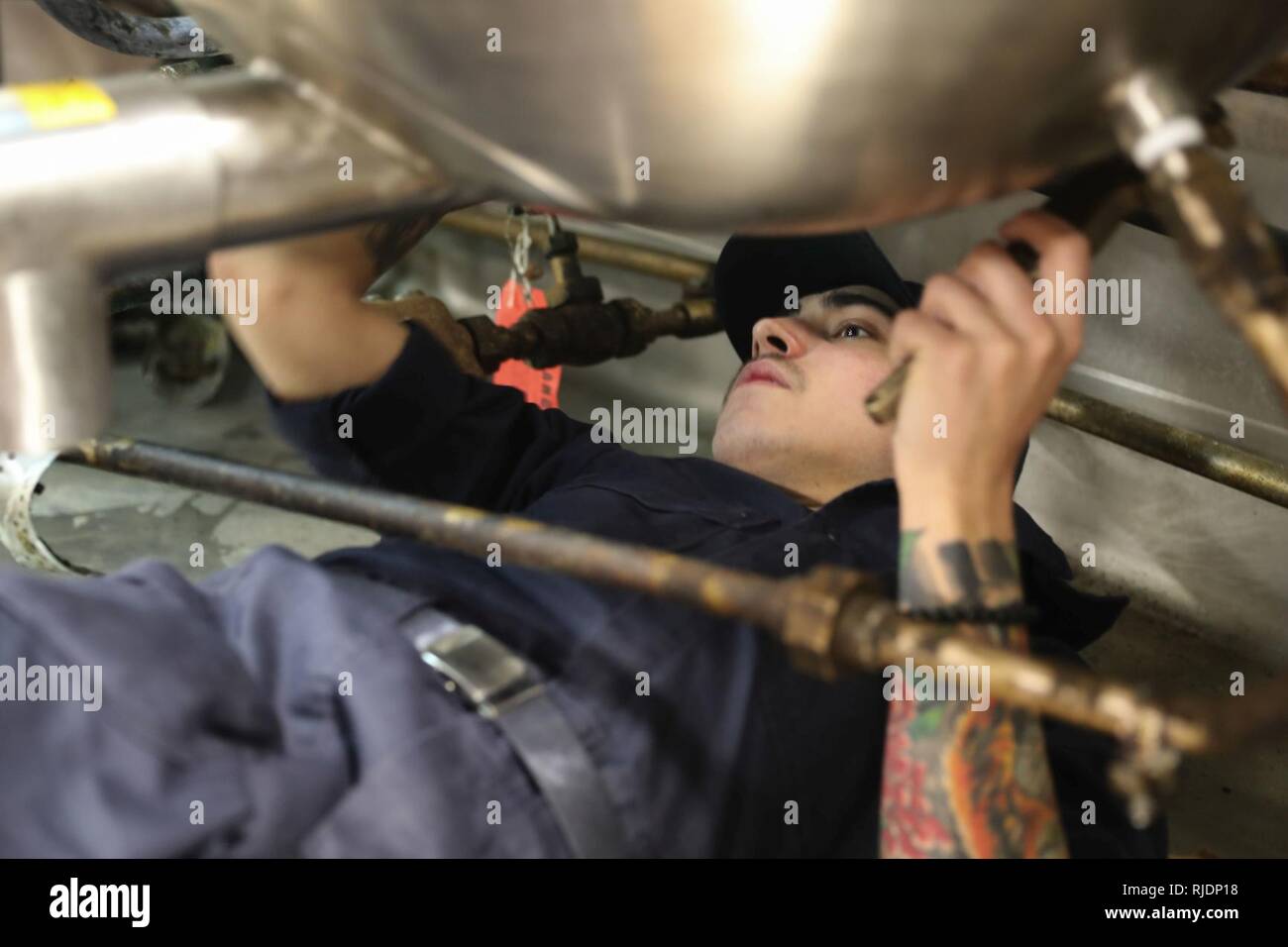 NORFOLK (Jan. 24, 2018) Electrician's Mate Fireman Wesley Aparicio