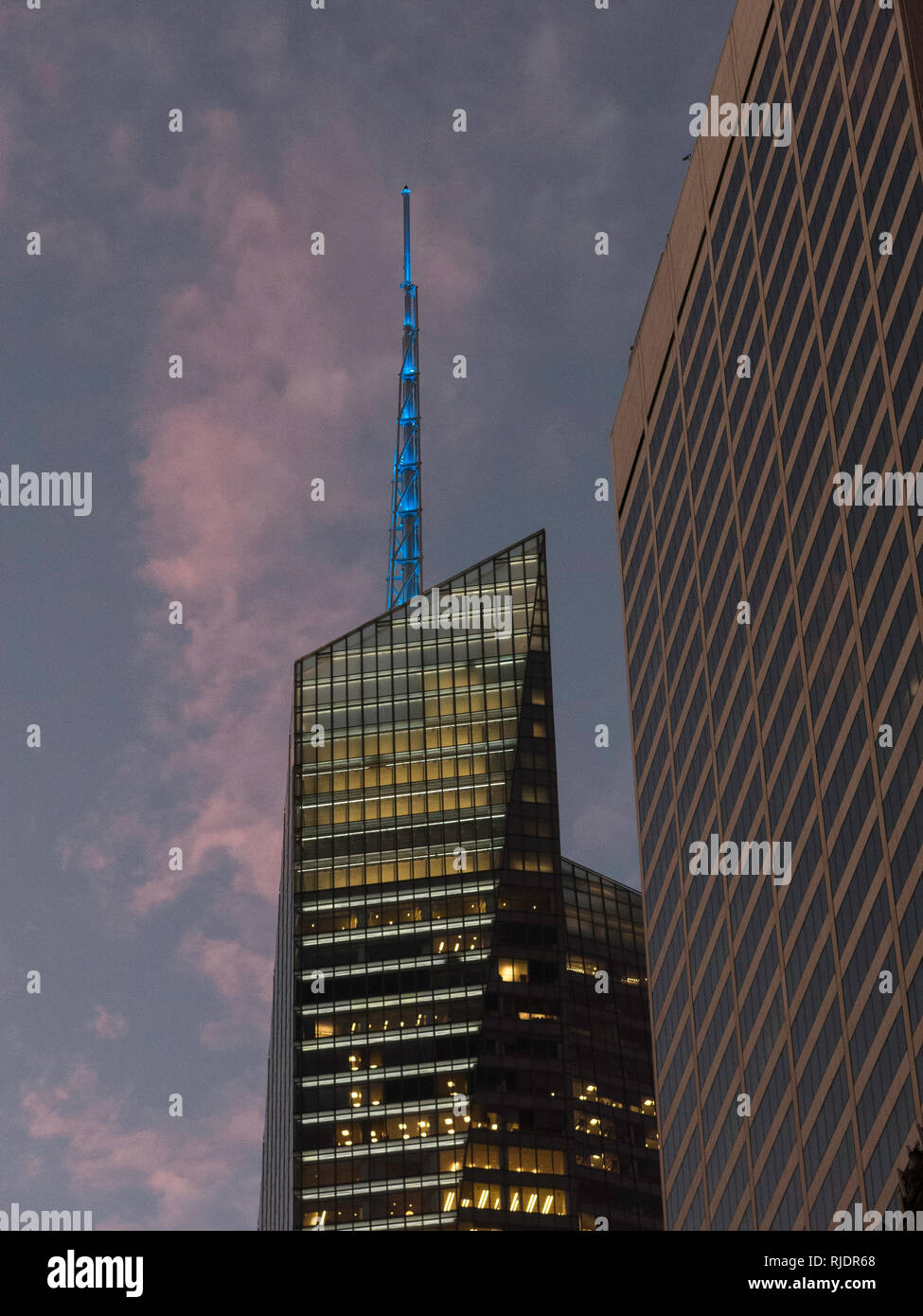 One Bryant Park Bank Of America Tower At Dusk 42nd Street And