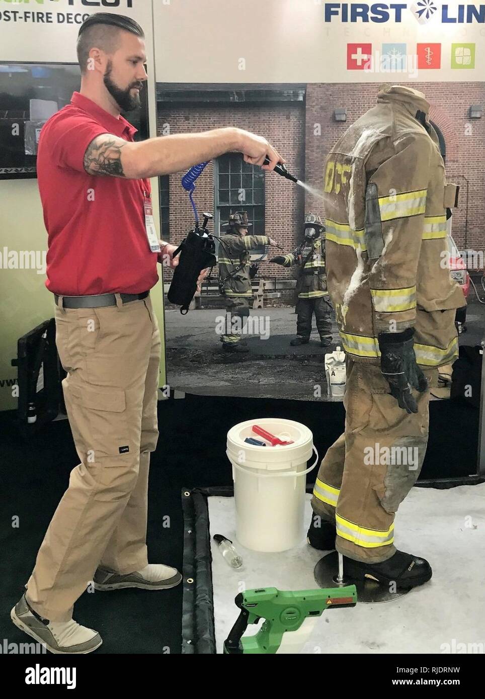 Dahlgren decon hires stock photography and images Alamy