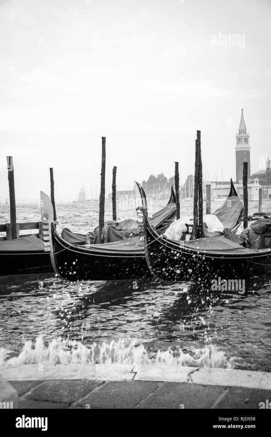 Venice gondola splash Black and White Stock Photos & Images - Alamy