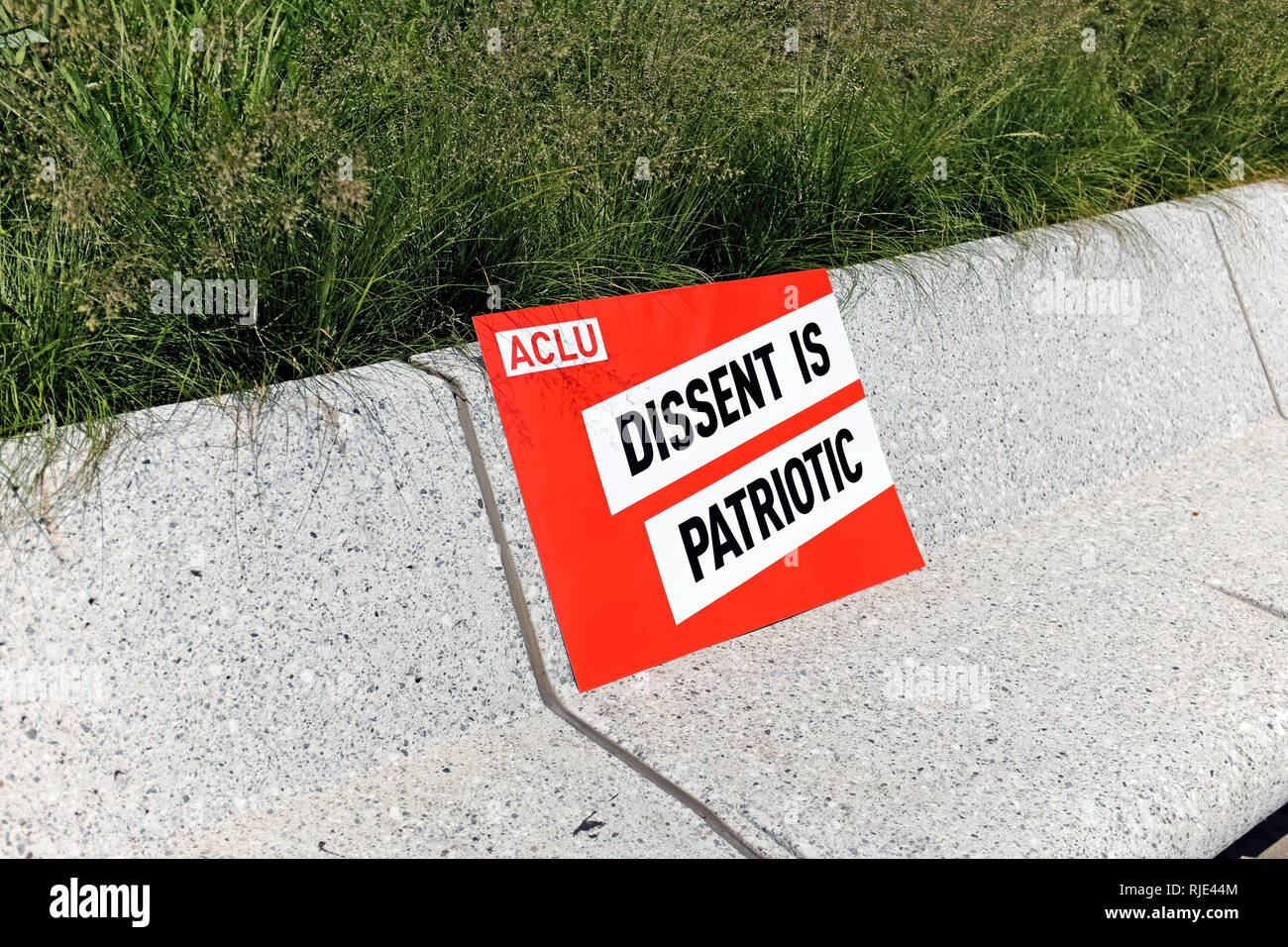 Dissent Is Patriotic Sign By The Aclu Placed On Stone Public Seating In Public Square In Downtown Cleveland Ohio Usa Stock Photo Alamy
