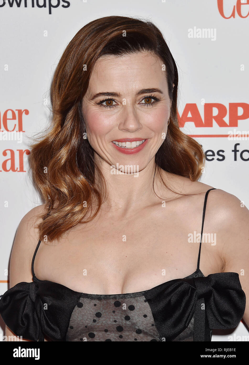 BEVERLY HILLS, CA - FEBRUARY 04: Linda Cardellini attends the 18th