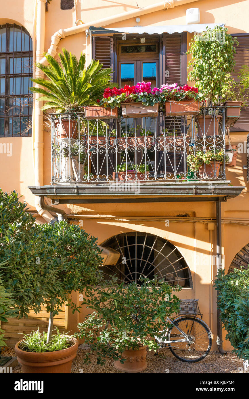 Colorful Italian house in Trastevere, bohemian part of Rome, Italy Stock Photo