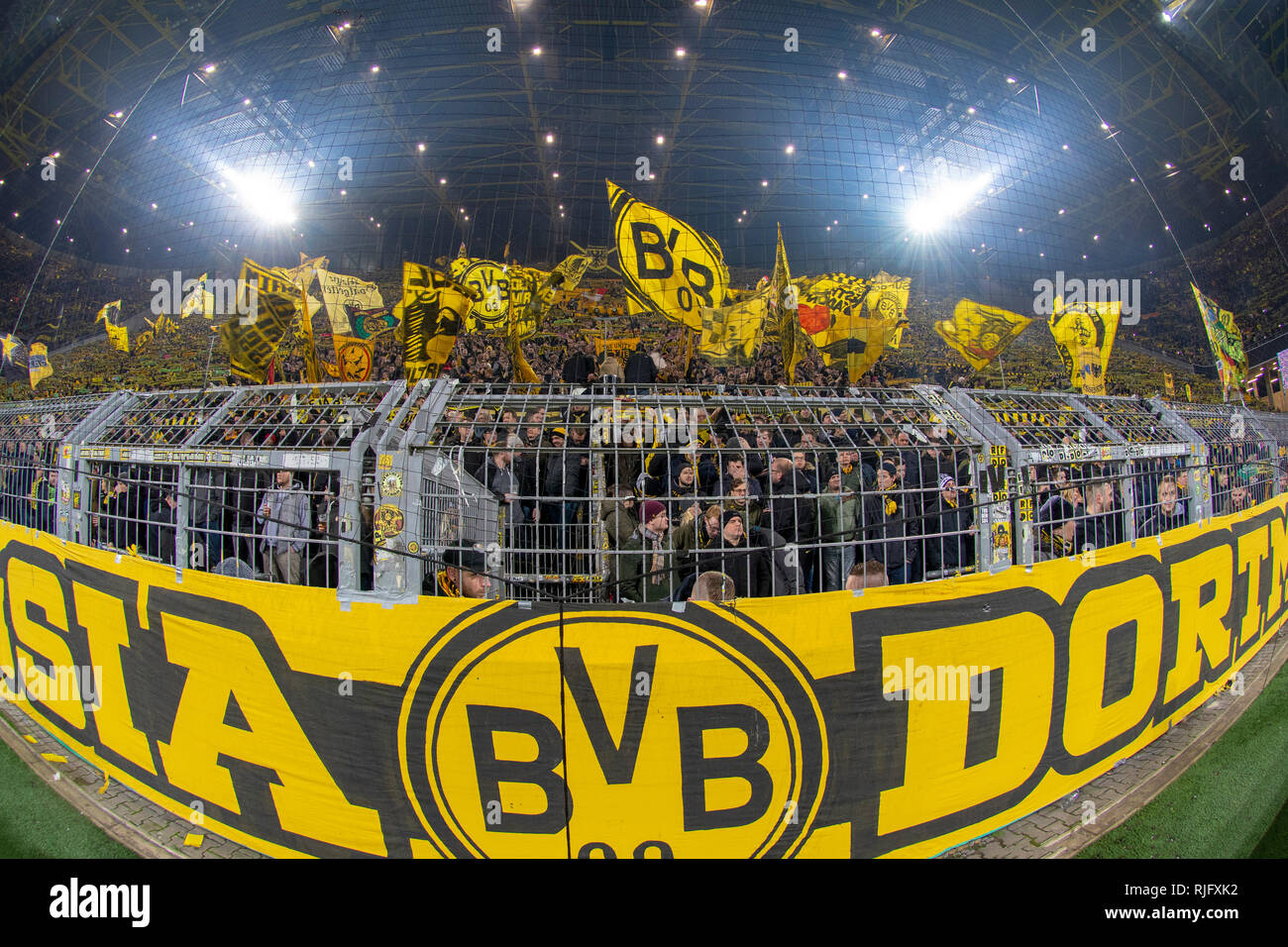 Signal Iduna Park Dortmund, Germany. 5th Feb, 2019. football German national Cup, DFB Pokal Season 2018/19 round of sixteen, Borussia Dortmund (BVB, yellow) vs Werder Bremen (white) --- ultra fans in famous south stand --- DFL regulations prohibit any use of photographs as image sequences and/or quasi-video Credit: kolvenbach/Alamy Live News Stock Photo