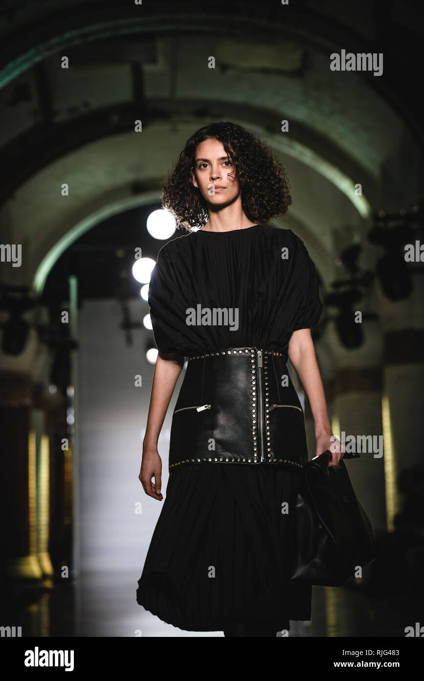Barcelona, Spain. 6th Feb, 2019. A model walks the runway at the Esau Yori fashion show presenting the new collection during 080 Barcelona Fashion Week Credit: Matthias Oesterle/Alamy Live News Stock Photo