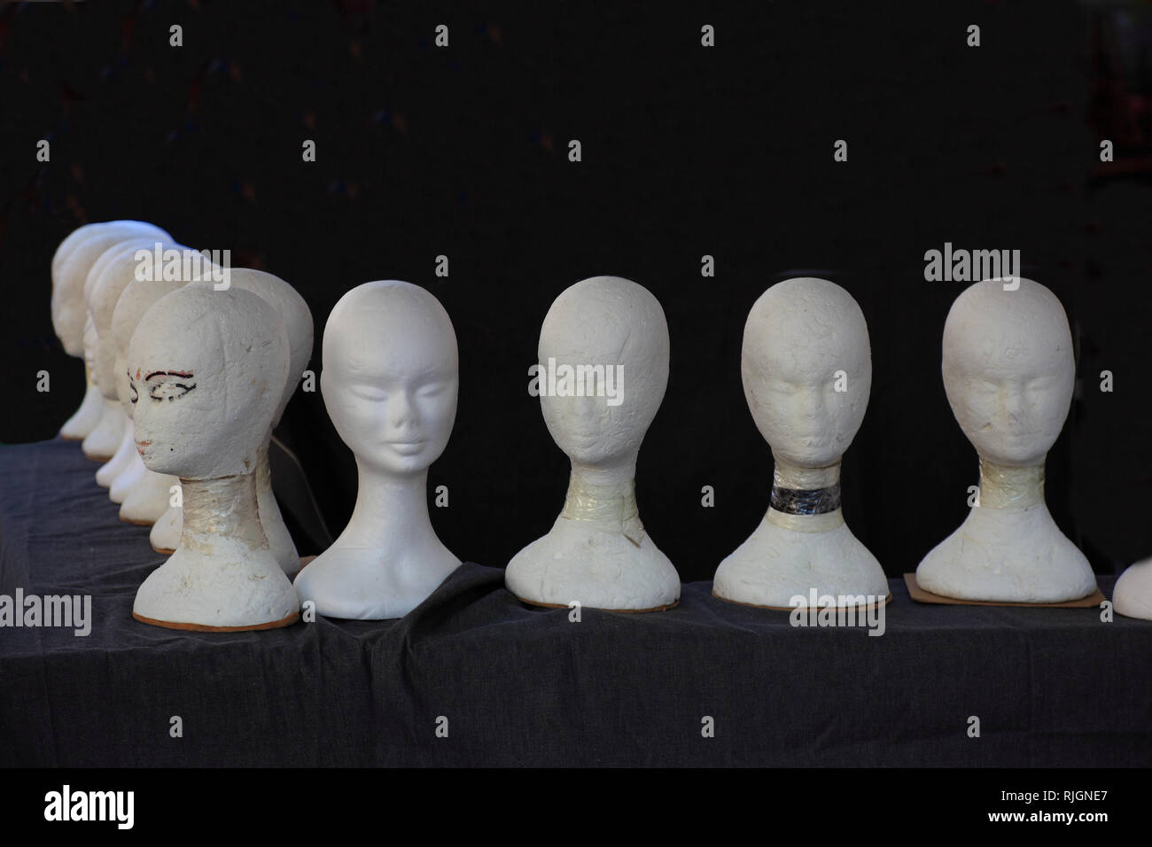 Male Polystyrene Mannequin Head Stock Photo - Download Image Now - Mannequin,  Polystyrene, Blank - iStock