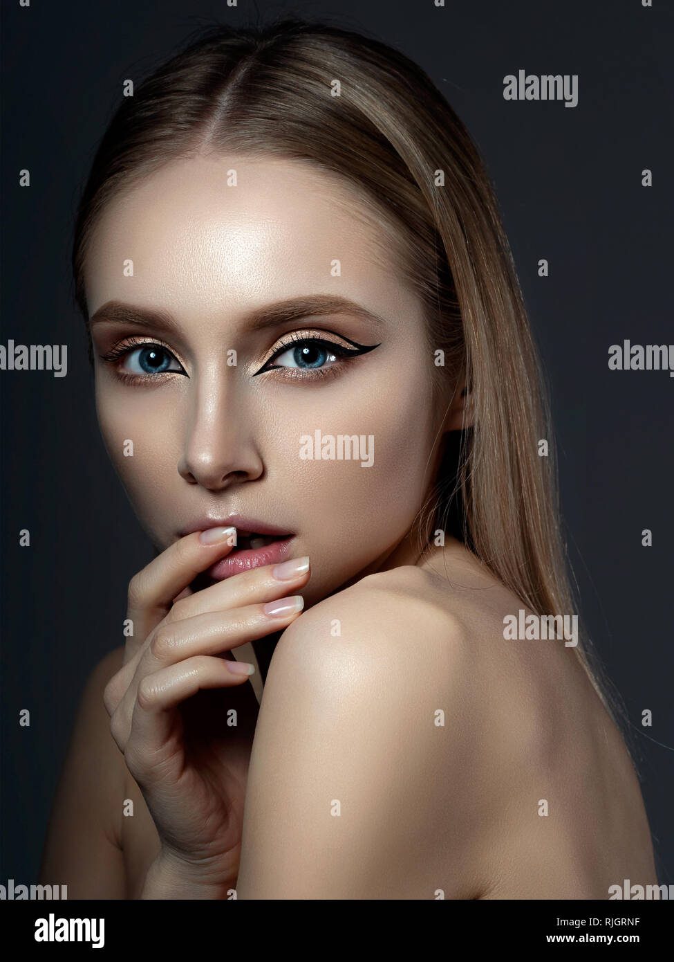 beautiful woman with modern fashion makeup Stock Photo - Alamy