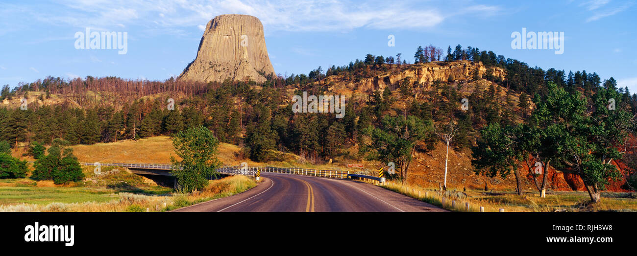 Road to Devils Tower Crossing Belle Fourche River Stock Photo Alamy