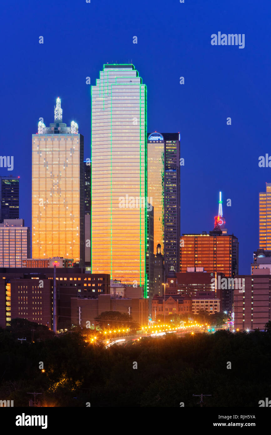 Downtown Dallas Skyline at Dusk Stock Photo - Alamy