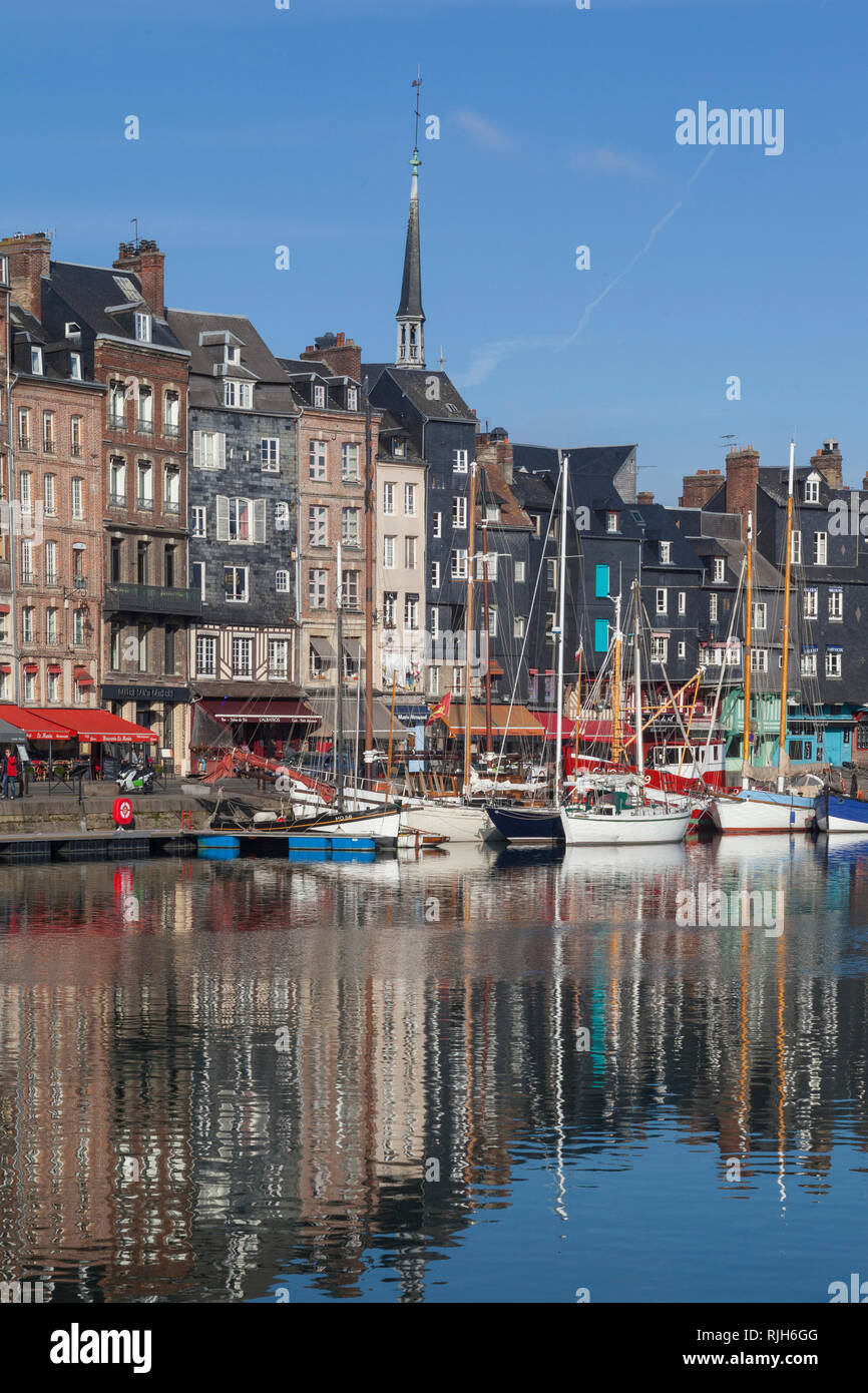 Honfleur boats hires stock photography and images Alamy