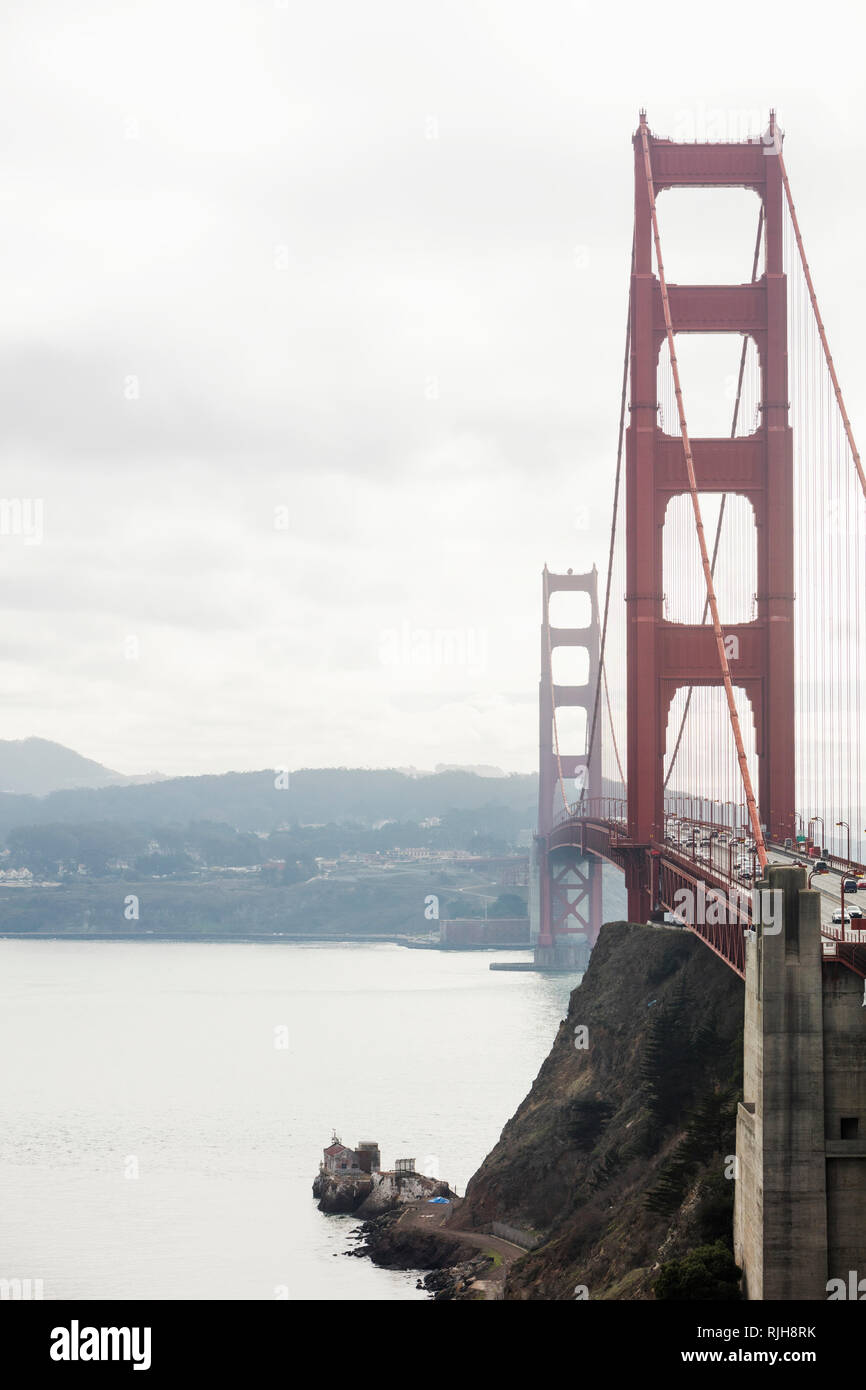 Golden gate traffic and transport hi-res stock photography and images ...